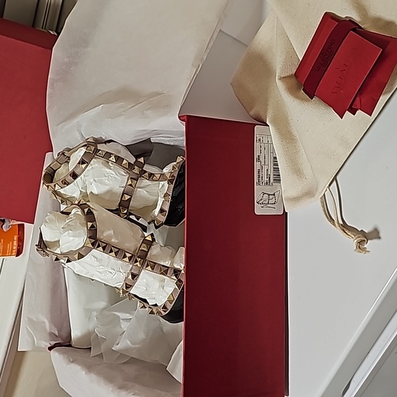 VALENTINO ROCKSTUD 100MM NERO POUDRE - Picture 6 of 8